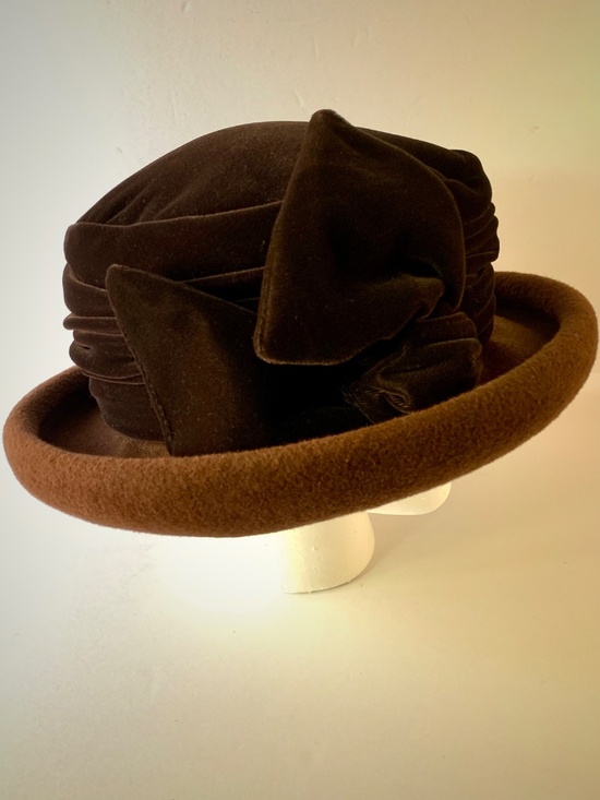 Eric Javits 2-Tone Wool Velvet Breton Hat